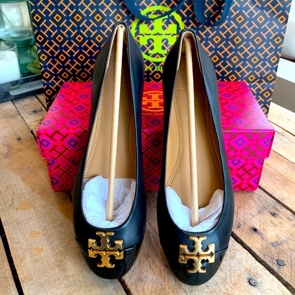 🎉SOLD🎉 Tory Burch Everly Cap-Toe Ballet Flat - Picture 1 of 7